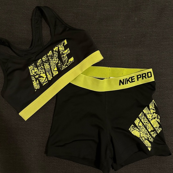 Nike Pants - Nike Workout Set